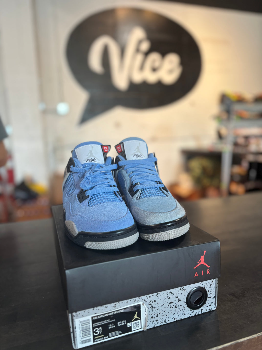 Air Jordan 4 Retro