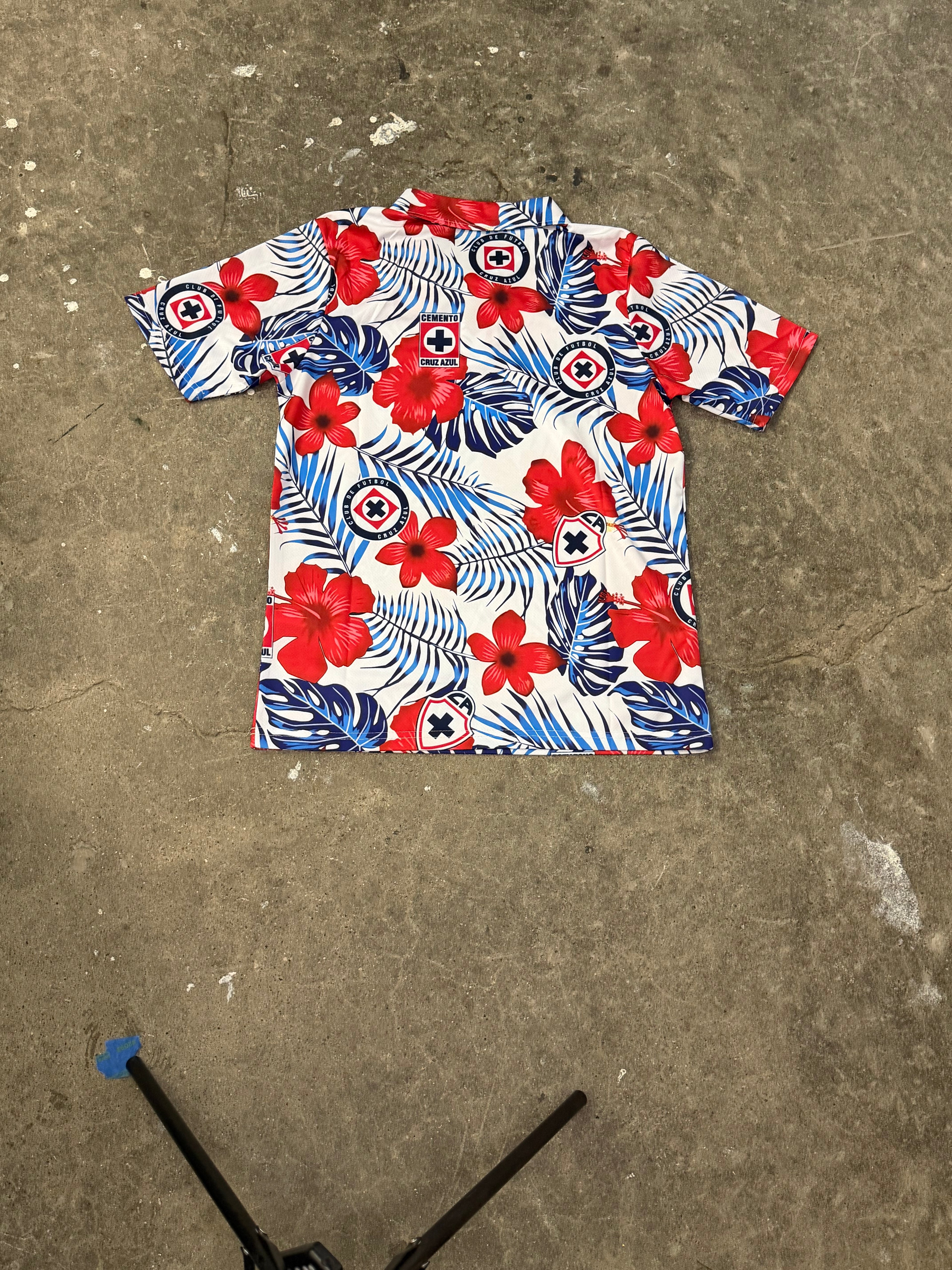 Comento Hawaiian Button Up