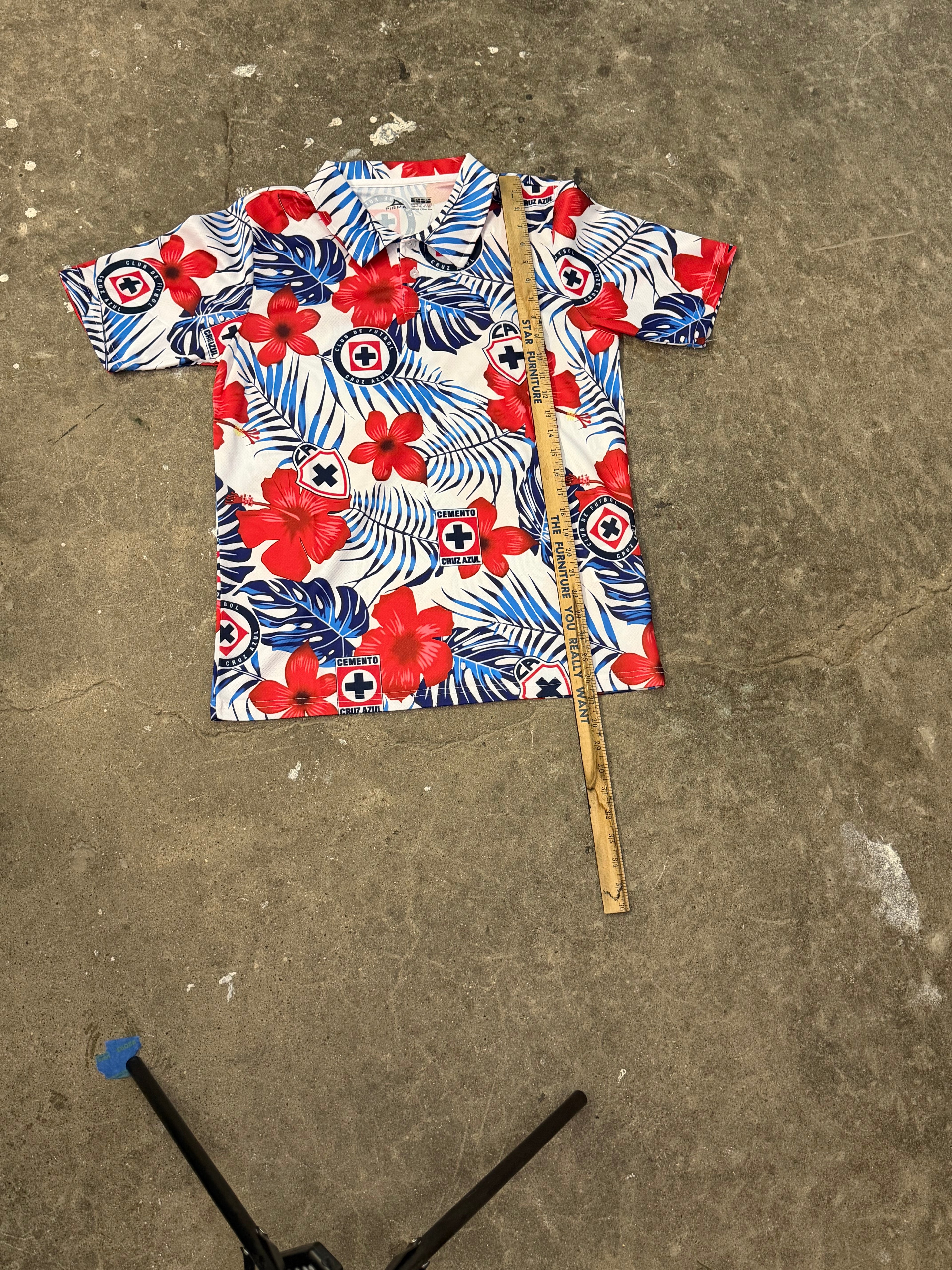 Comento Hawaiian Button Up