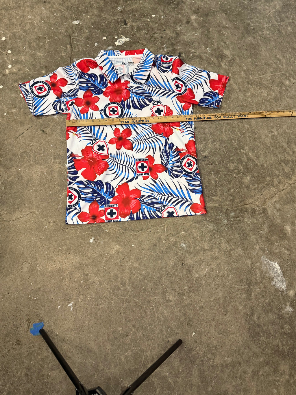 Comento Hawaiian Button Up