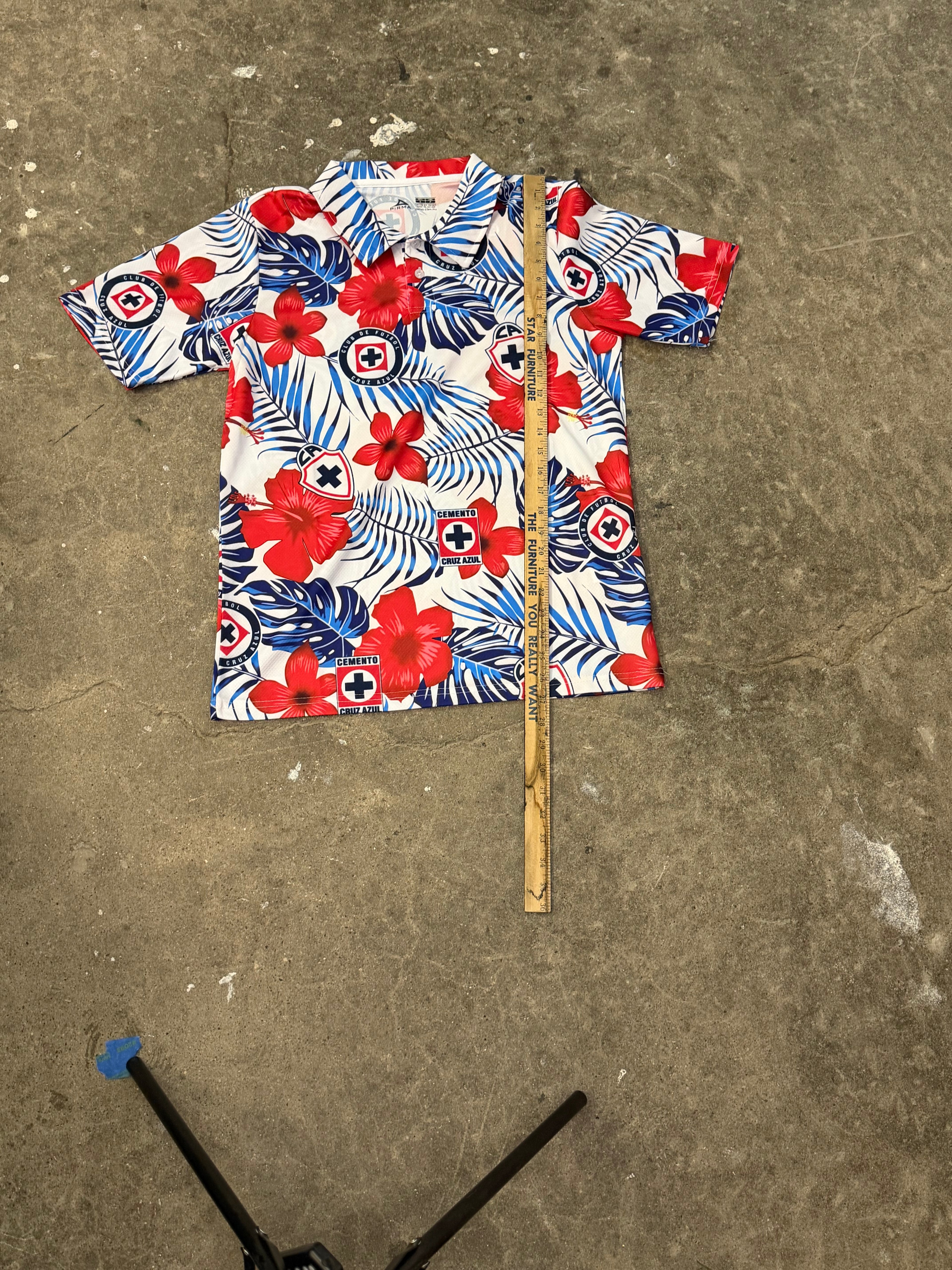 Comento Hawaiian Button Up